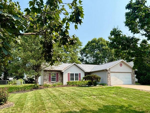 548 Wildflower Drive , Newark, OH 43055