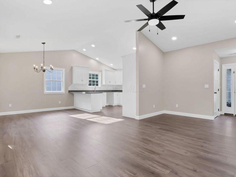 548 Wildflower Drive, Newark, OH 43055 Photo 17