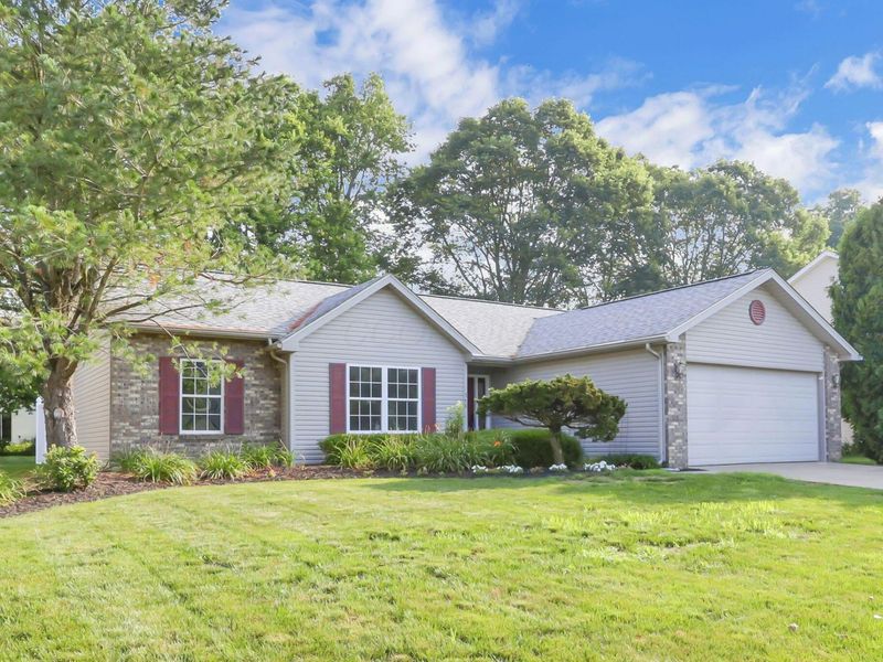 548 Wildflower Drive, Newark, OH 43055 Photo 2