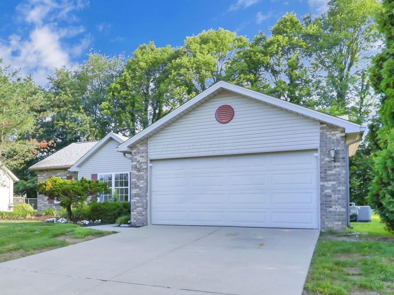 548 Wildflower Drive, Newark, OH 43055 Photo 7