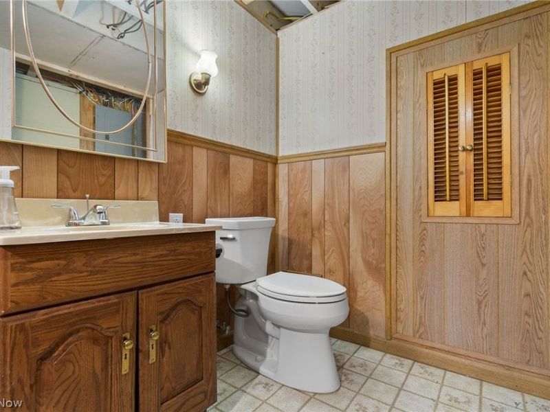 6079 Fulton Drive NW, Canton, OH 44718 Photo 22