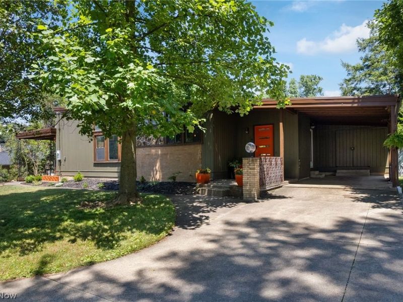 6079 Fulton Drive NW, Canton, OH 44718 Photo 32