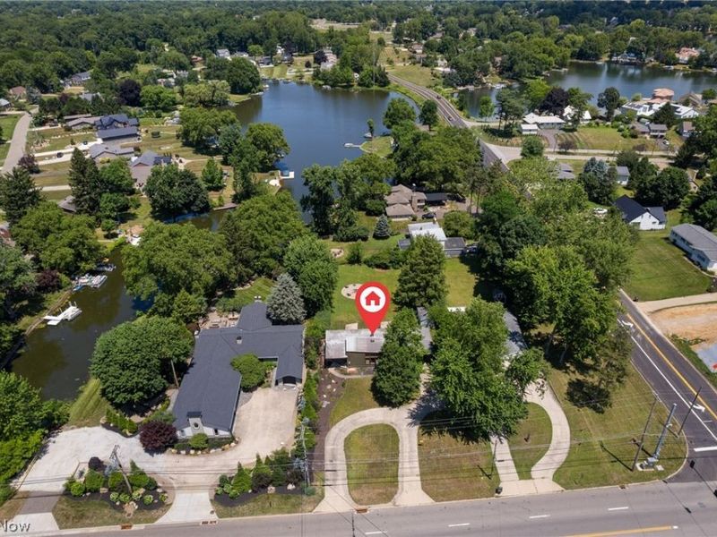 6079 Fulton Drive NW, Canton, OH 44718 Photo 4