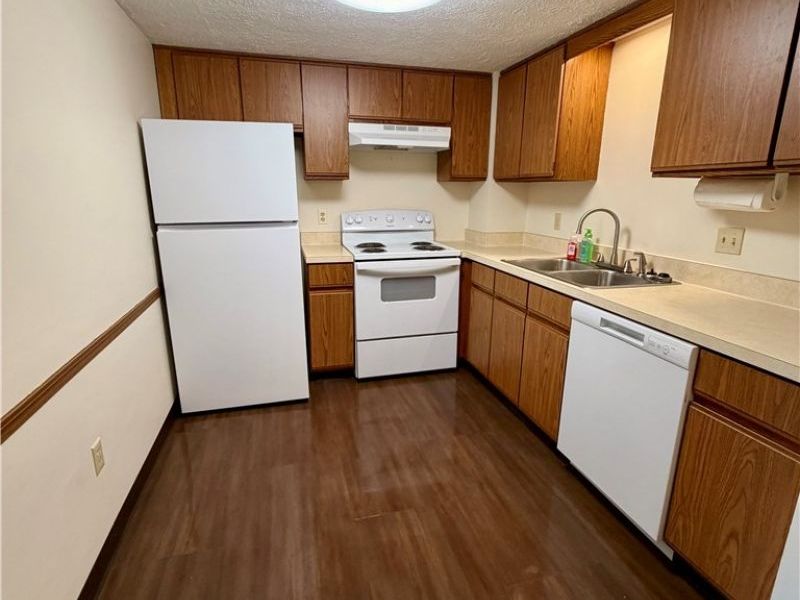 6369 Saint Andrews Drive, Unit 9, Canfield, OH 44406 Photo 7