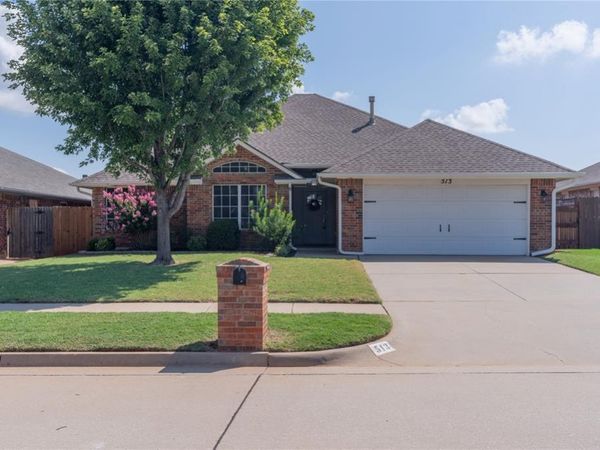 513 Eastview Drive, Yukon, OK 73099