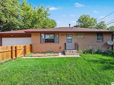 5110 Gladstone Street, Lincoln, NE 68504