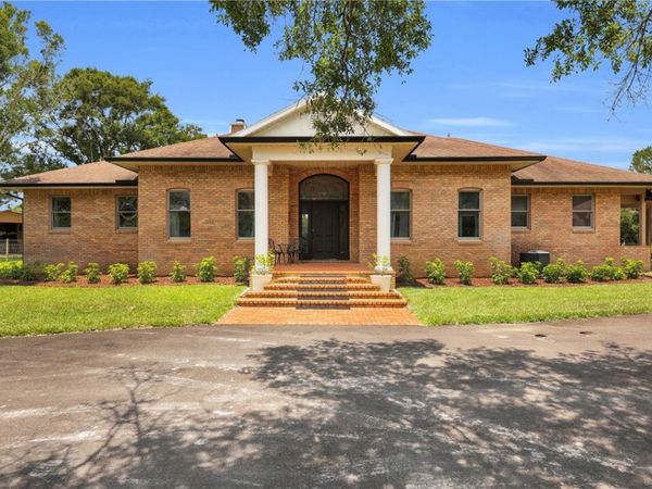 2385 66th Avenue SW, Vero Beach, FL 32968