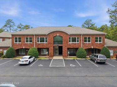 315 Page Road N, Unit Bldg 2, Un, Pinehurst, NC 28374