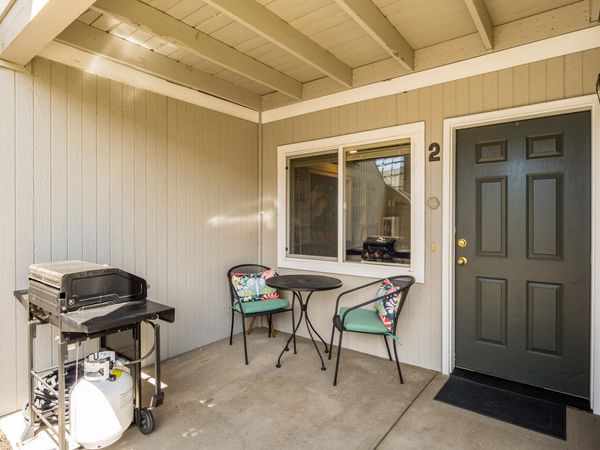 1527 NW Juniper Street, Unit APT 2, Bend, OR 97703