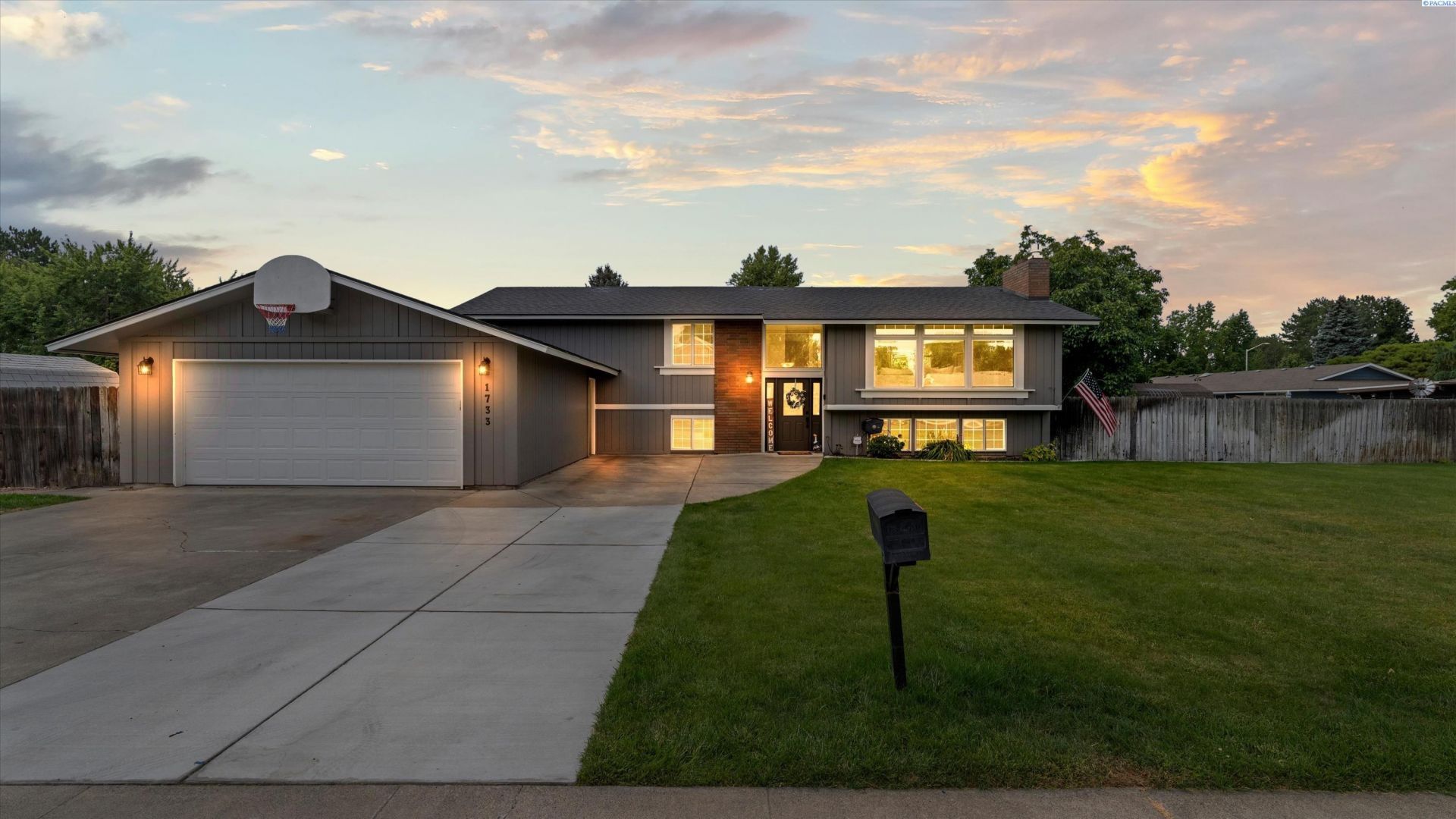 1733 Bismark St, Richland, WA 99354 Main Photo