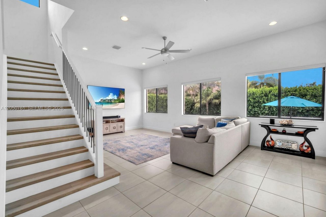 10702 SW 53rd St , Cooper City, FL 33328 Photo
