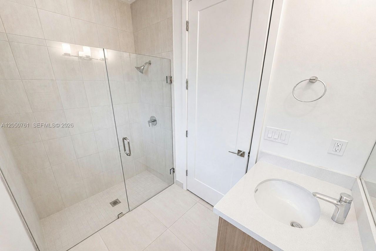 10702 SW 53rd St , Cooper City, FL 33328 Photo