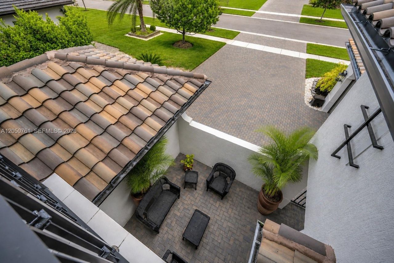 10702 SW 53rd St , Cooper City, FL 33328 Photo