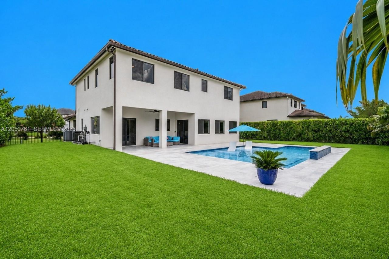10702 SW 53rd St , Cooper City, FL 33328 Photo