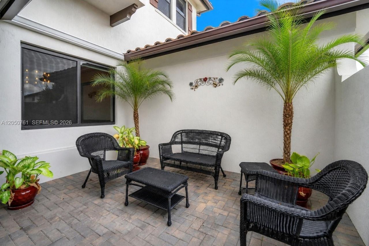 10702 SW 53rd St , Cooper City, FL 33328 Photo