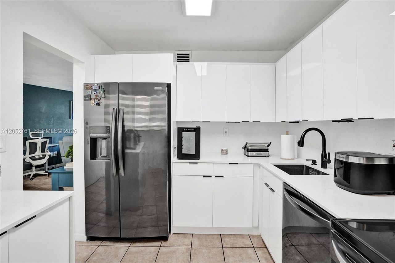7430 Miami Lakes Dr, Unit E107, Miami Lakes, FL 33014 Photo