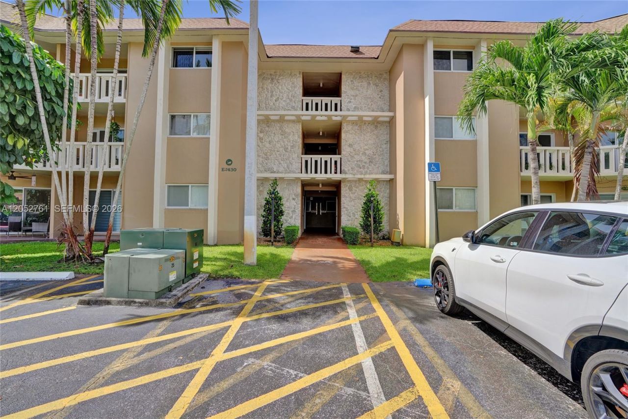7430 Miami Lakes Dr, Unit E107, Miami Lakes, FL 33014 Photo