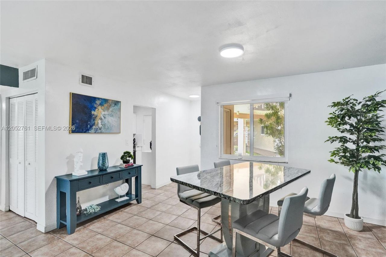 7430 Miami Lakes Dr, Unit E107, Miami Lakes, FL 33014 Photo