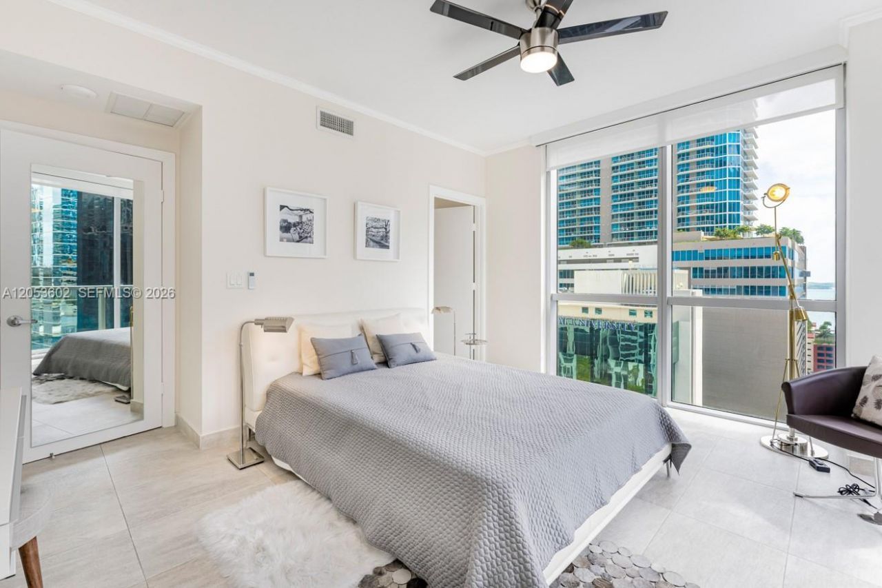 1060 Brickell Ave , Unit 1507, Miami, FL 33131 Photo