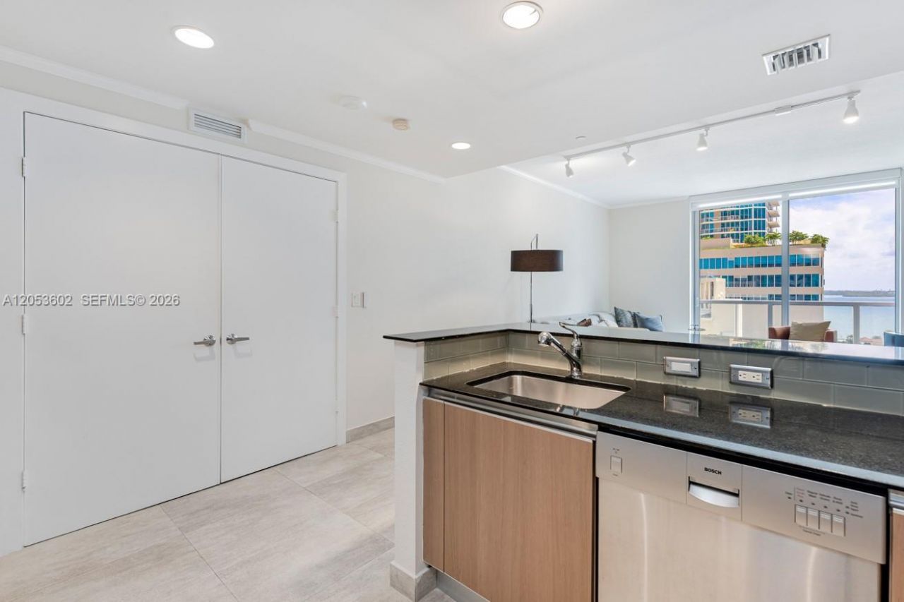 1060 Brickell Ave , Unit 1507, Miami, FL 33131 Photo