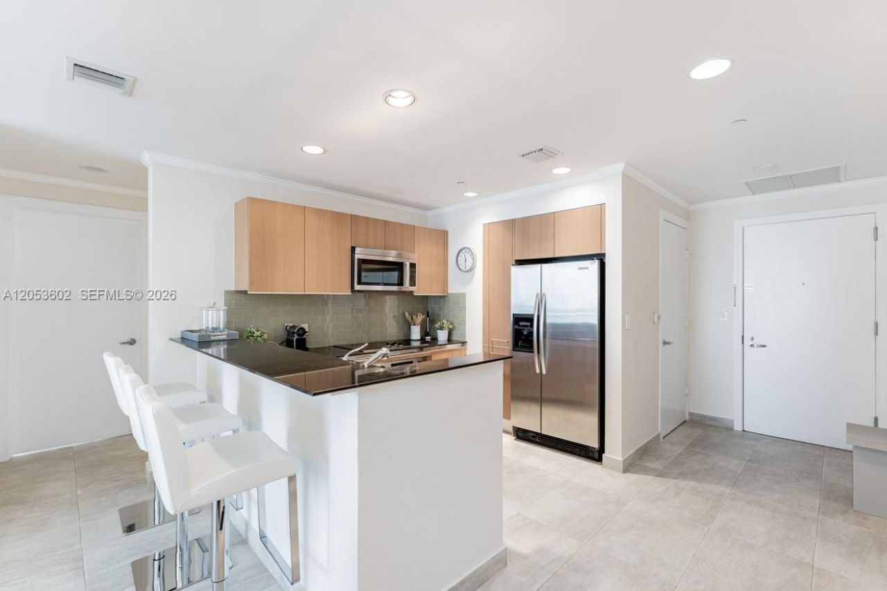 1060 Brickell Ave , Unit 1507, Miami, FL 33131 Photo