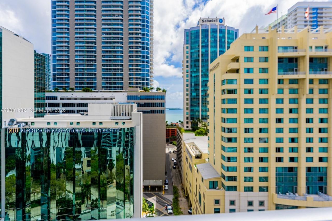 1060 Brickell Ave , Unit 1507, Miami, FL 33131 Photo