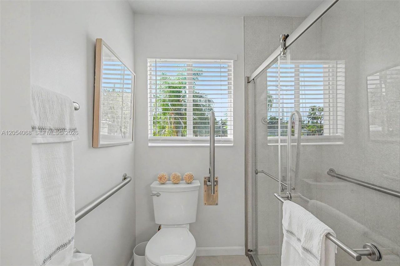 14975 SW 89th Ave , Palmetto Bay, FL 33176 Photo
