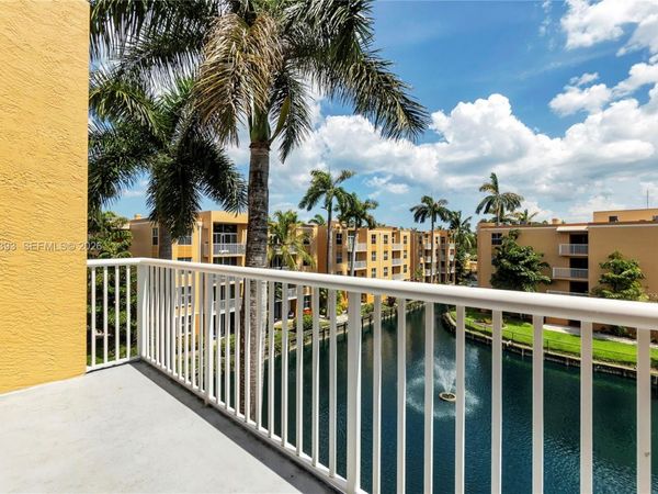 1341 SE 3rd Ave, Unit 404, Dania Beach, FL 33004