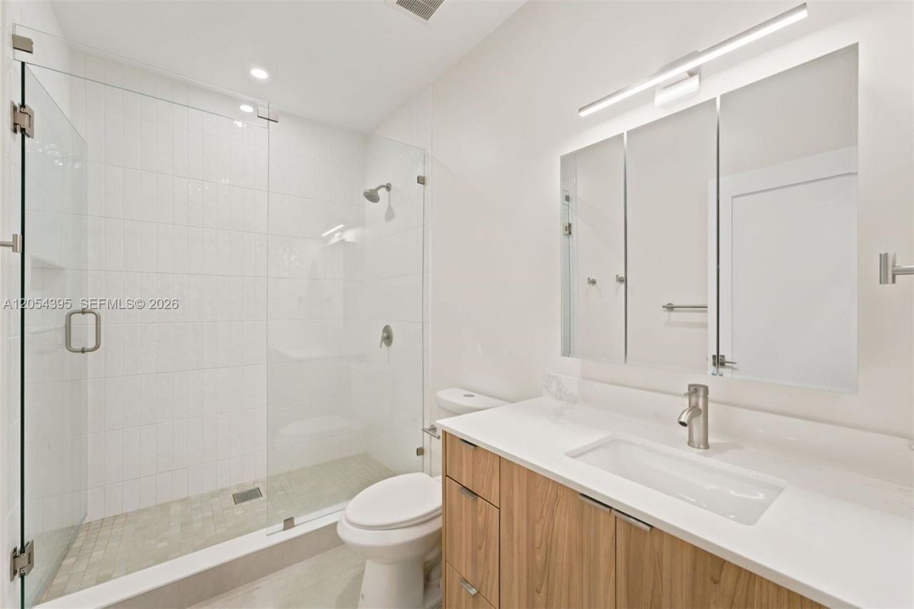 4732 SW 87 Ct , Unit 4732, Miami, FL 33165 Photo