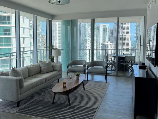 90 SW 3rd St , Unit 3004, Miami, FL 33130