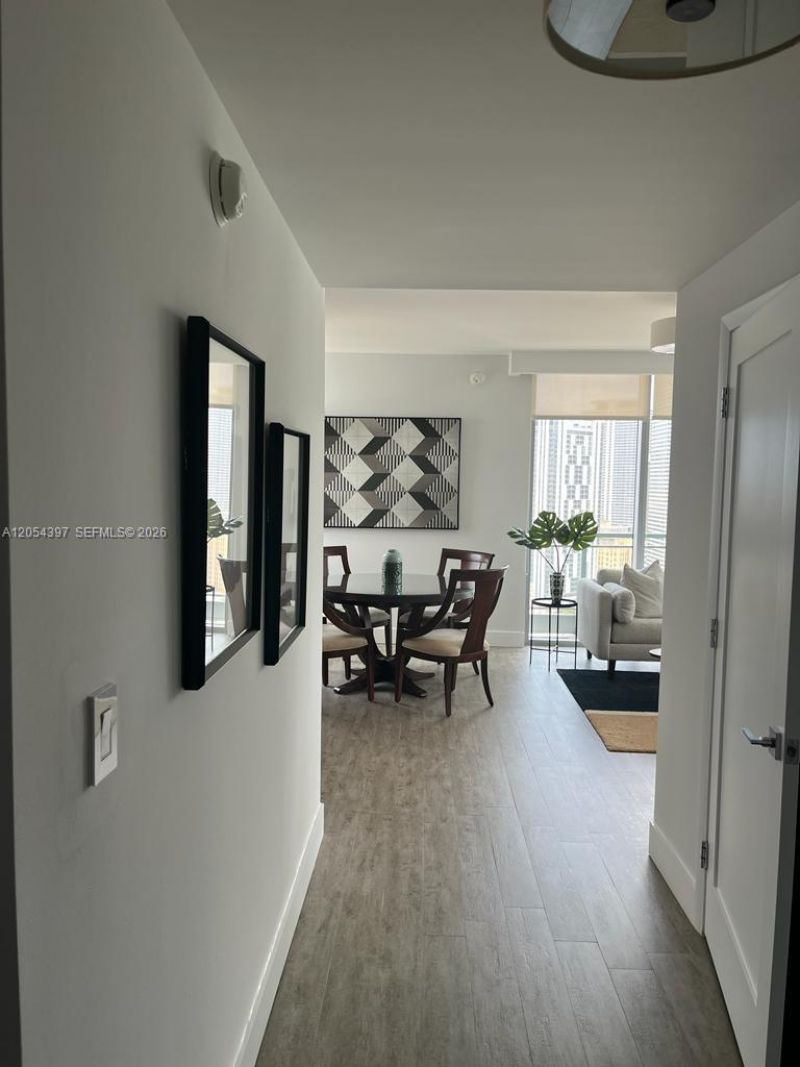 90 SW 3rd St , Unit 3004, Miami, FL 33130 Photo