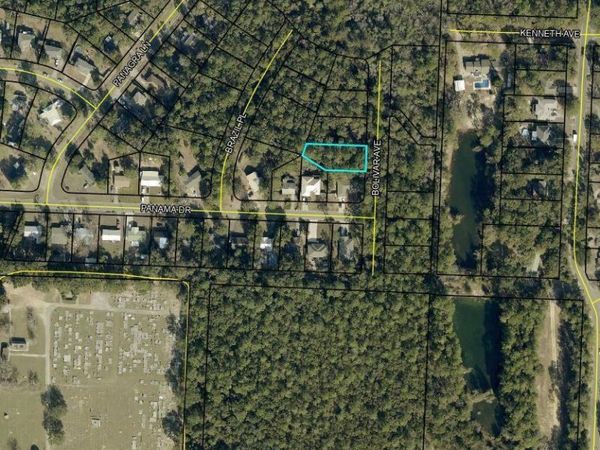 708 Bolivar Ave, Crestview, FL 32539