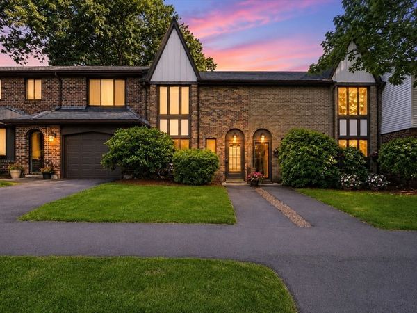 23 Cobblestone Ln, Unit 23, Worcester, MA 01606
