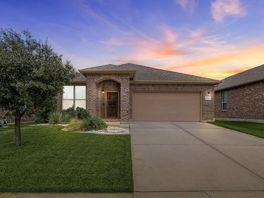 3921 Tule Ranch Road , Fort Worth, TX 76262