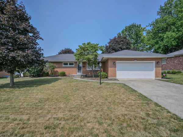 5231 Ridgewood Road, Springfield, OH 45503
