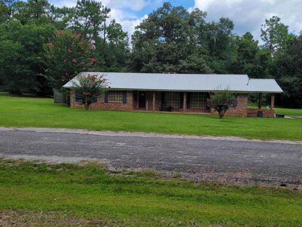 1130 Timberlane Road, Chipley, FL 32428