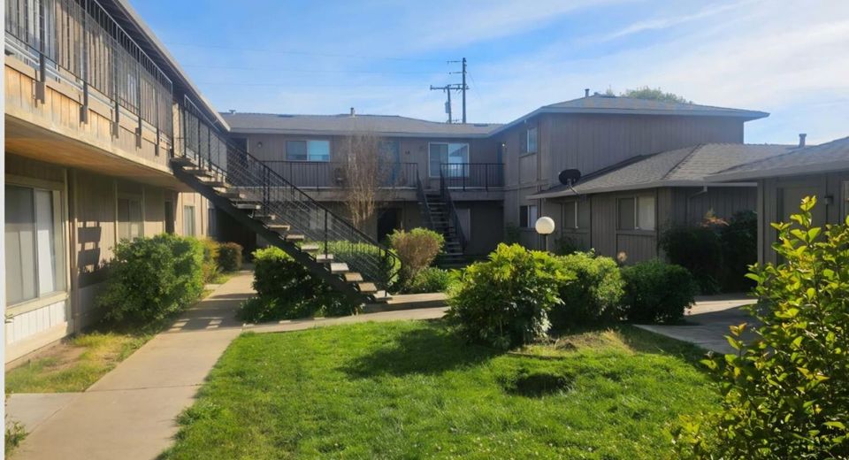 410 Chestnut St, Lodi, CA 95240 Photo