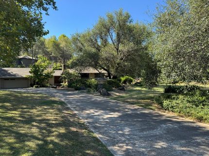 8860 Auburn Valley Rd, Auburn, CA 95602 Photo