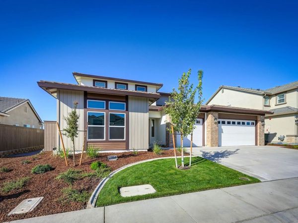 1360 Bear Creek Dr, Rocklin, CA 95765