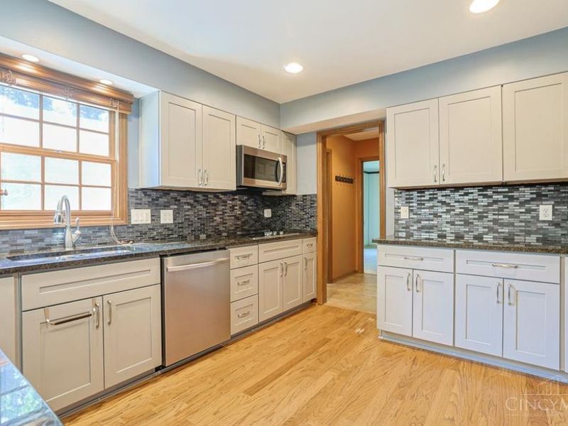 9429 Stonecrest Court, Symmes Township, OH 45249 Photo 7