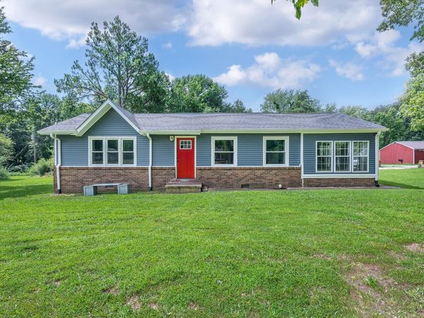 19 Ostewig Dr, Tennessee Ridge, TN 37178