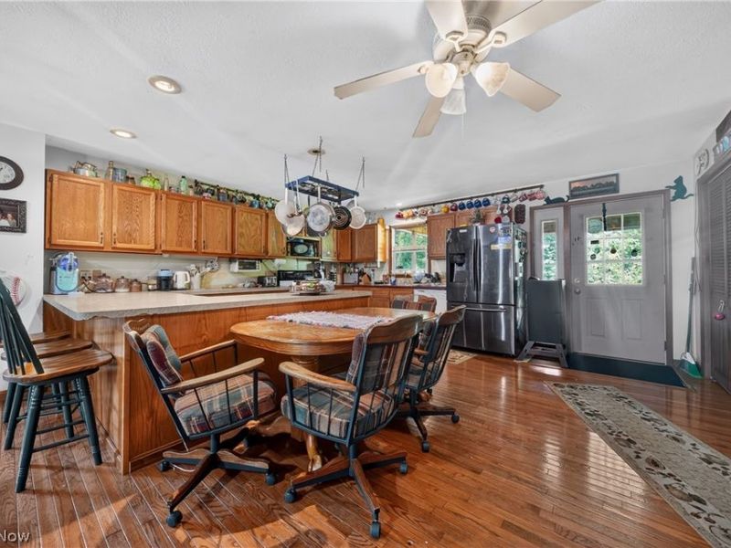 498 Mill Road, Conneaut, OH 44030 Photo 3