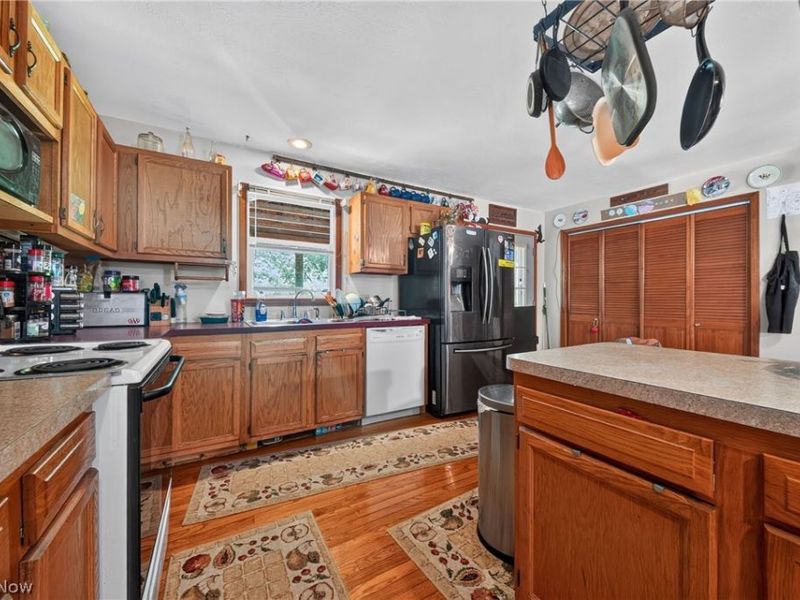 498 Mill Road, Conneaut, OH 44030 Photo 6