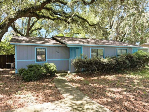 2683 Mission Road , Tallahassee, FL 32304
