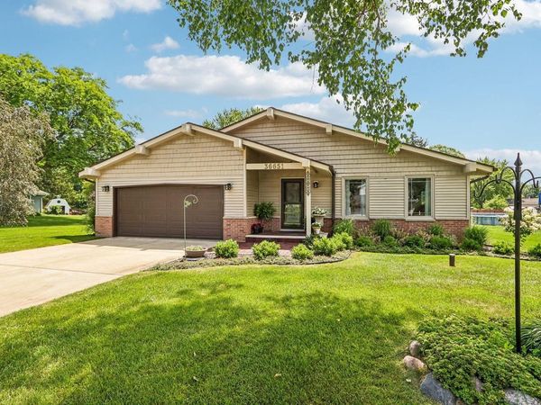 36651 Prairie DRIVE, Summit, WI 53066