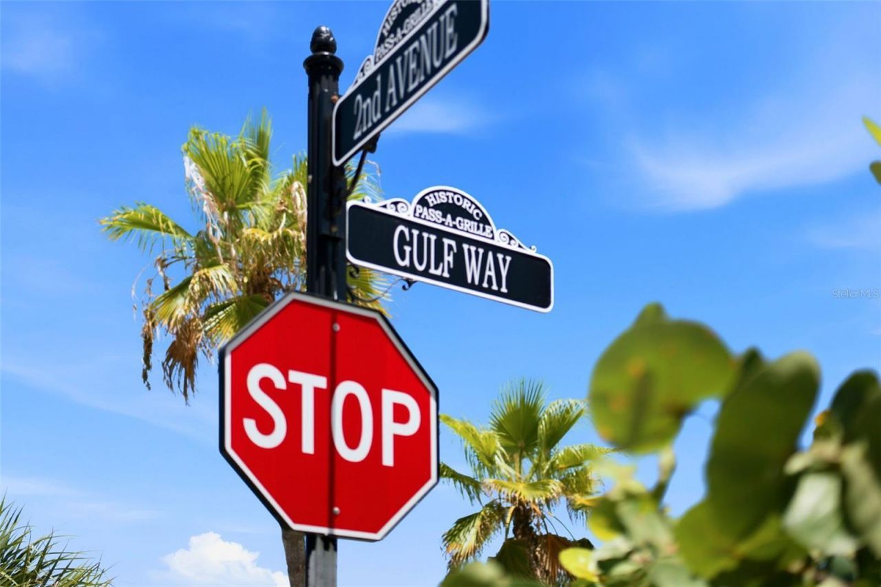 106 2nd Avenue, Saint Pete Beach, FL 33706 Photo