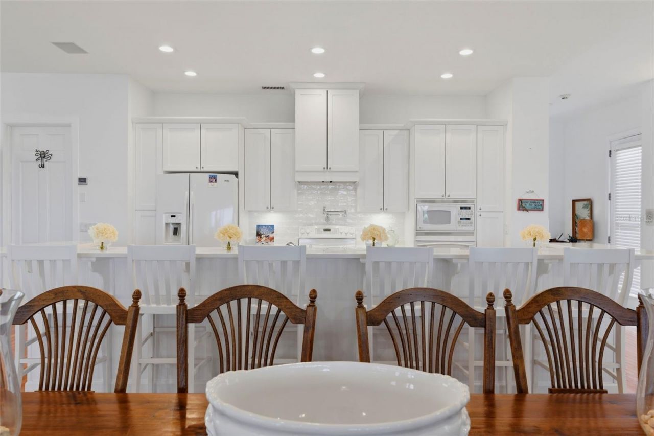 106 2nd Avenue, Saint Pete Beach, FL 33706 Photo
