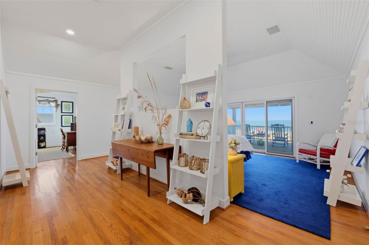 106 2nd Avenue, Saint Pete Beach, FL 33706 Photo