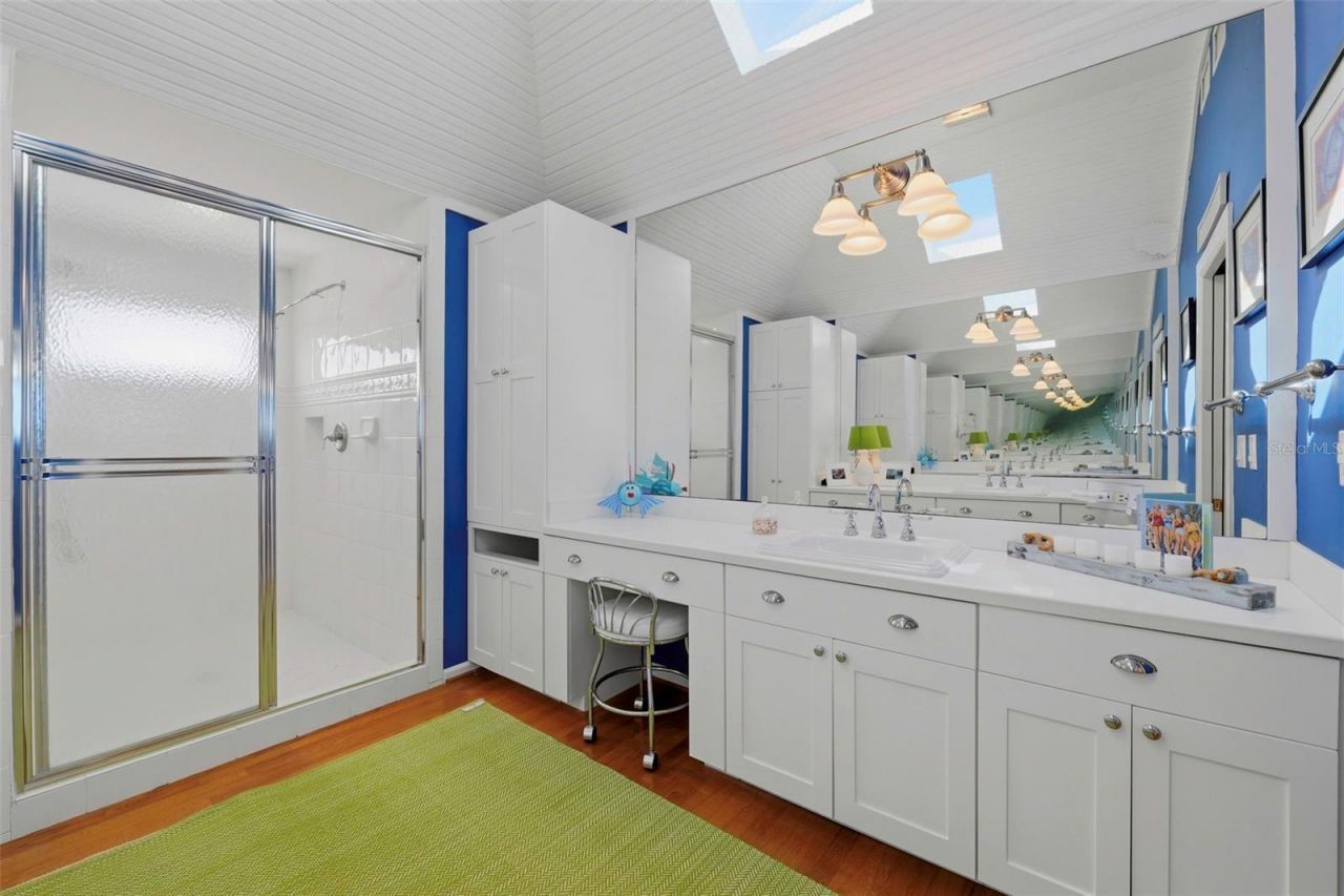 106 2nd Avenue, Saint Pete Beach, FL 33706 Photo