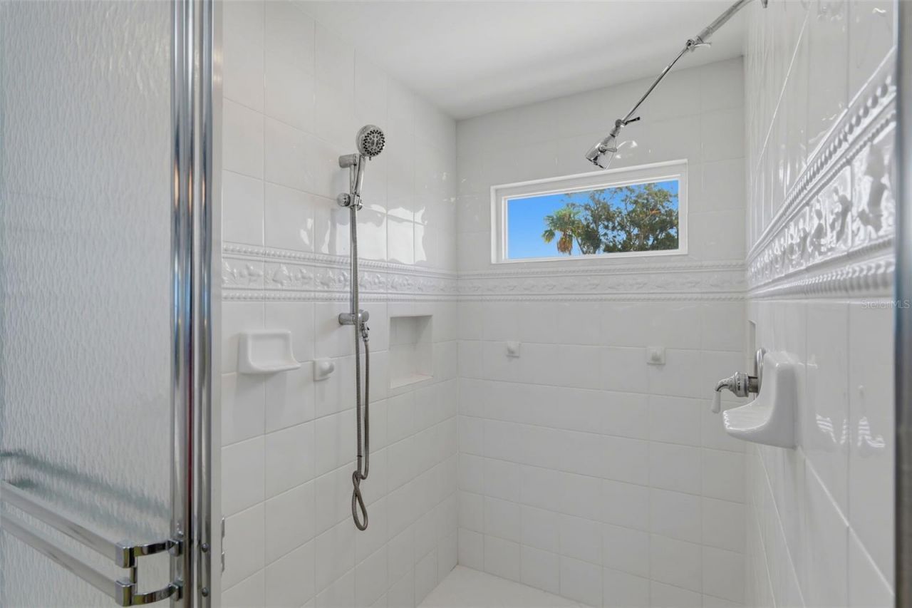 106 2nd Avenue, Saint Pete Beach, FL 33706 Photo